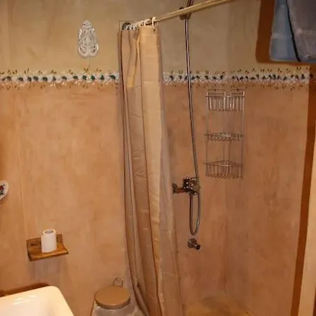 Cozy Mountain Apartment Karpenisi